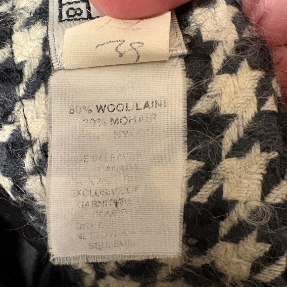 Classic Vintage Mohair and Wool Black and Ivory Houndstooth Skirt - Picture 6 of 8